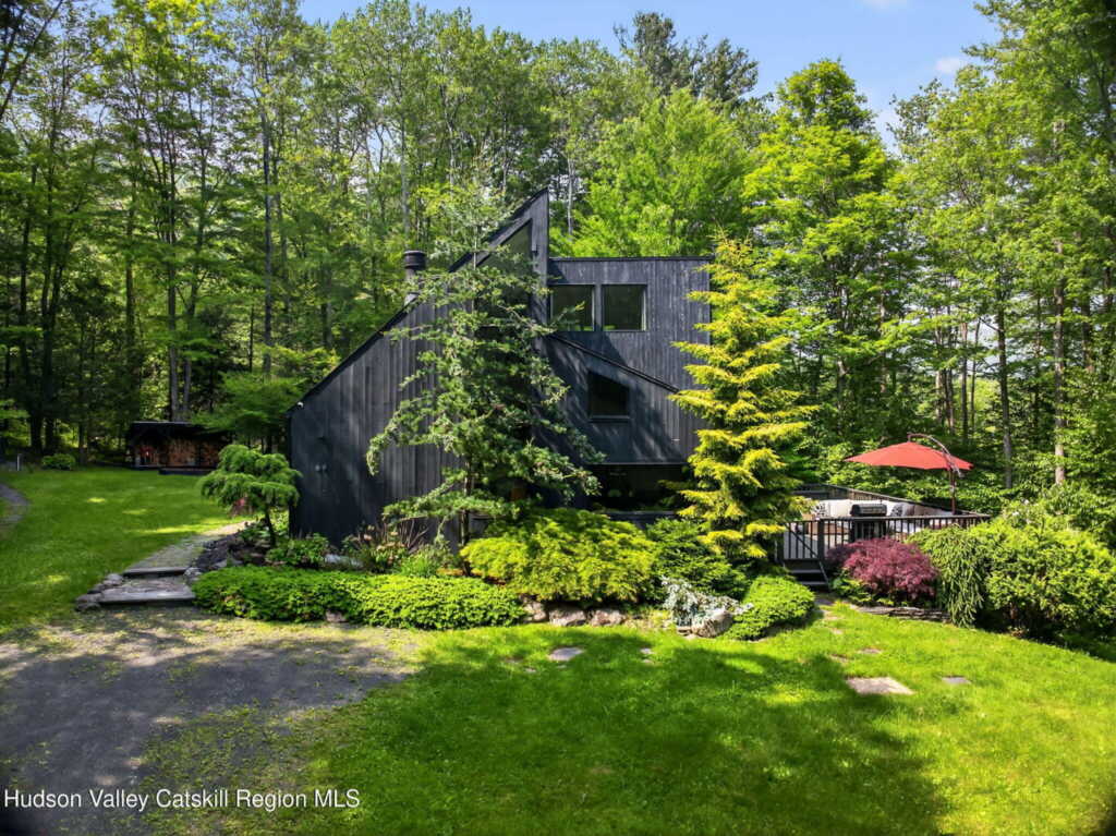 69 Irondale Road, Phoenicia, NY 12464