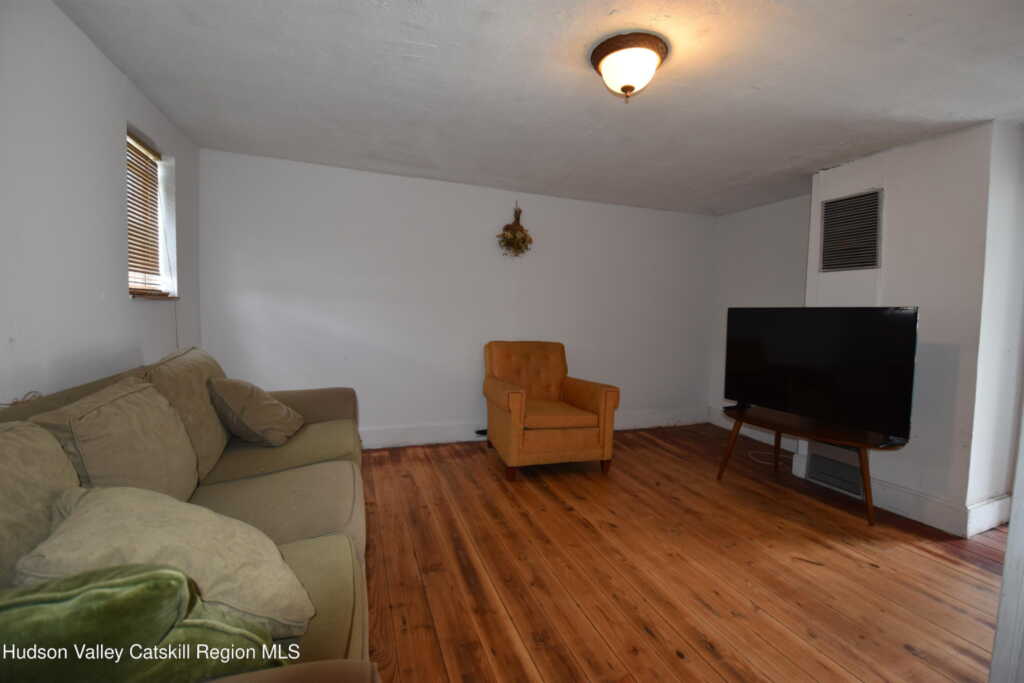 38 Emerick Street, Kingston, NY 12401 - Photo 3 of 21