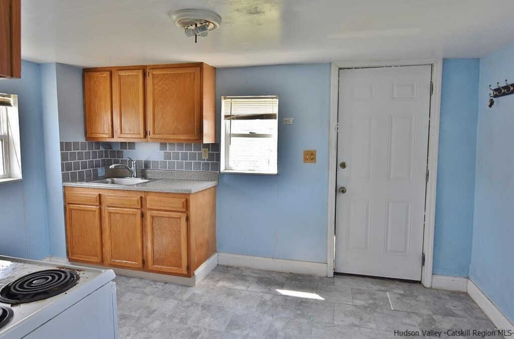 38 Emerick Street, Kingston, NY 12401 - Photo 5 of 21