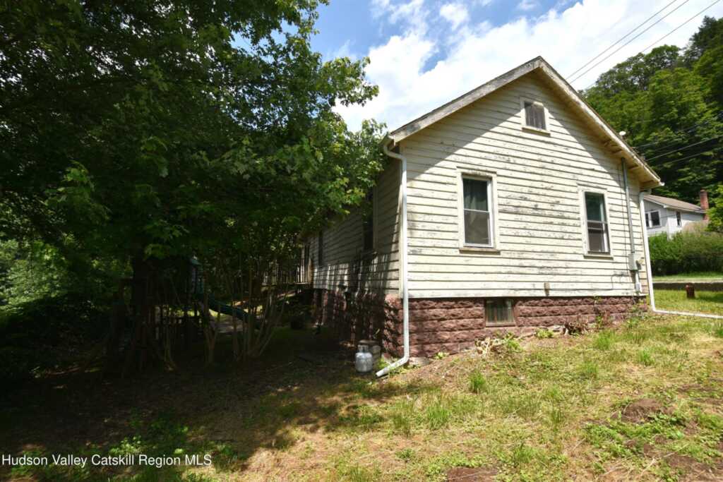 2693 Route 9w, Saugerties, NY 12477 - Photo 15 of 18