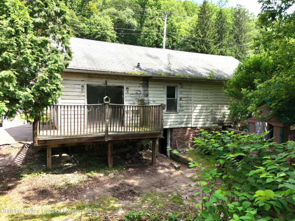 2693 Route 9w, Saugerties, NY 12477 - Photo 16 of 18