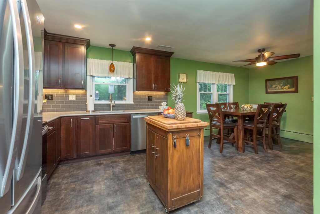 1076 Decker Street, Kingston, NY 12401 - Photo 11 of 41