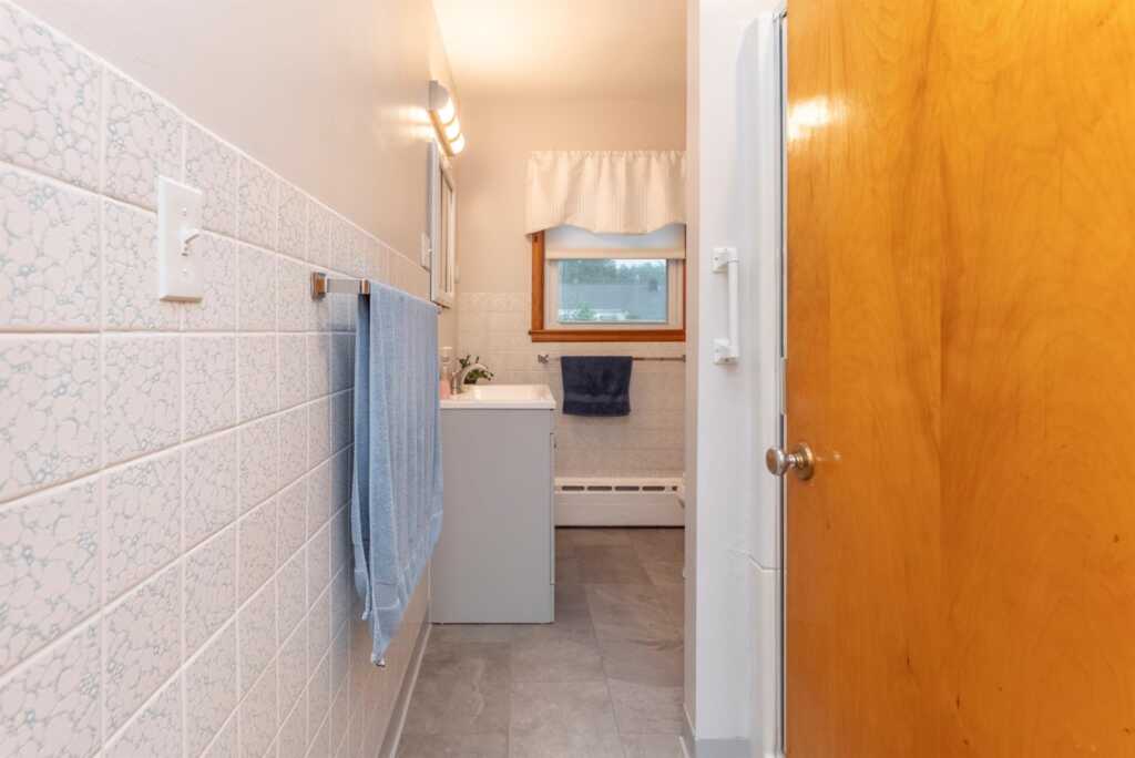 1076 Decker Street, Kingston, NY 12401 - Photo 20 of 41