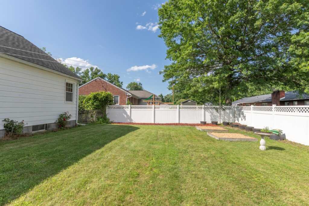 1076 Decker Street, Kingston, NY 12401 - Photo 39 of 41