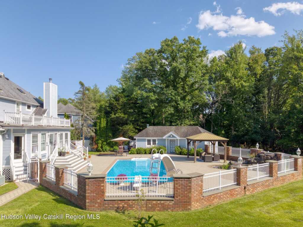 21 Amy Court, Kingston, NY 12401 - Photo 2 of 50