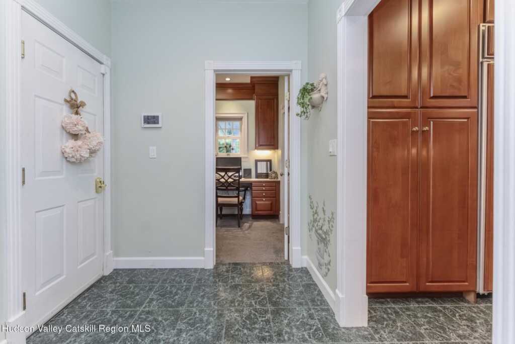 21 Amy Court, Kingston, NY 12401 - Photo 34 of 50