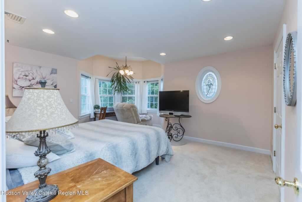 21 Amy Court, Kingston, NY 12401 - Photo 37 of 50