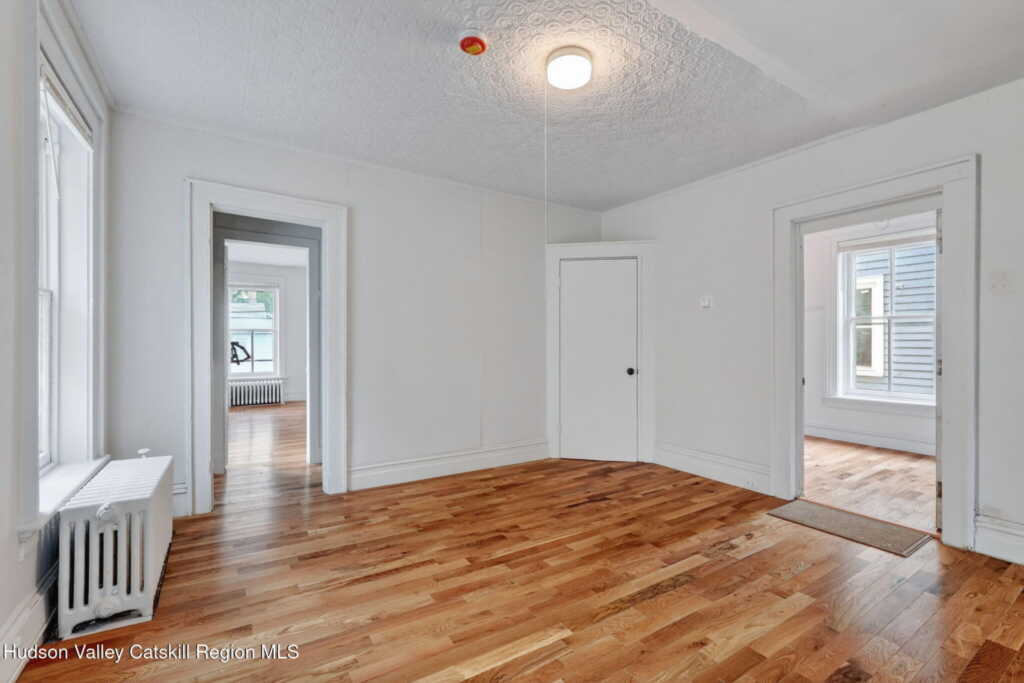 55 Elmendorf Street, Kingston, NY 12401 - Photo 23 of 49