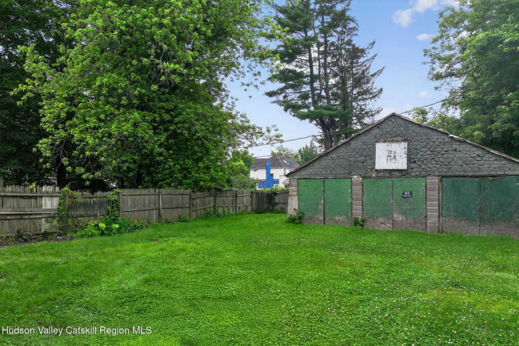 55 Elmendorf Street, Kingston, NY 12401 - Photo 41 of 49