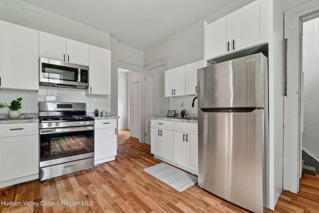 55 Elmendorf Street, Kingston, NY 12401 - Photo 5 of 49