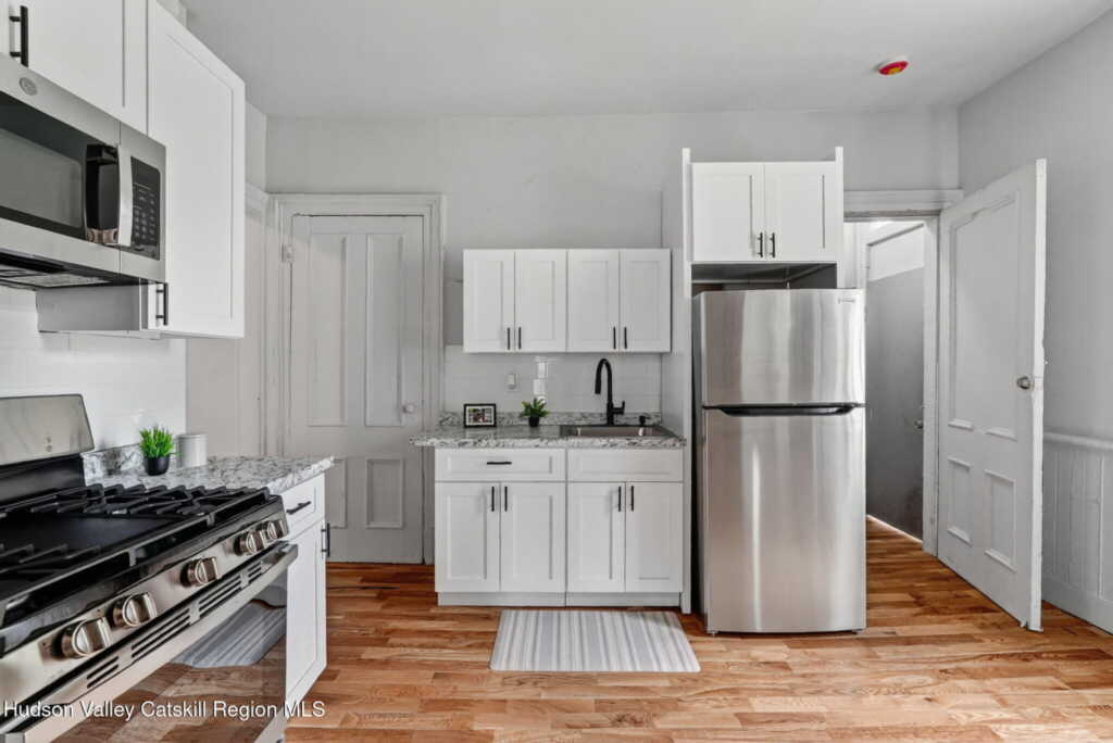 55 Elmendorf Street, Kingston, NY 12401 - Photo 7 of 49