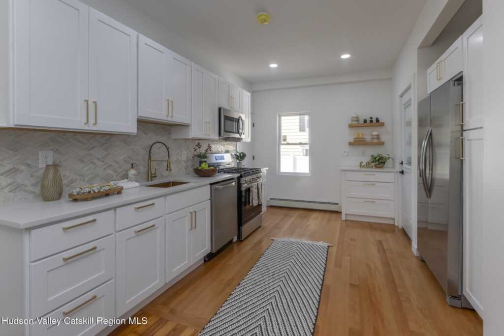 14 Staples Street, Kingston, NY 12401 - Photo 17 of 37
