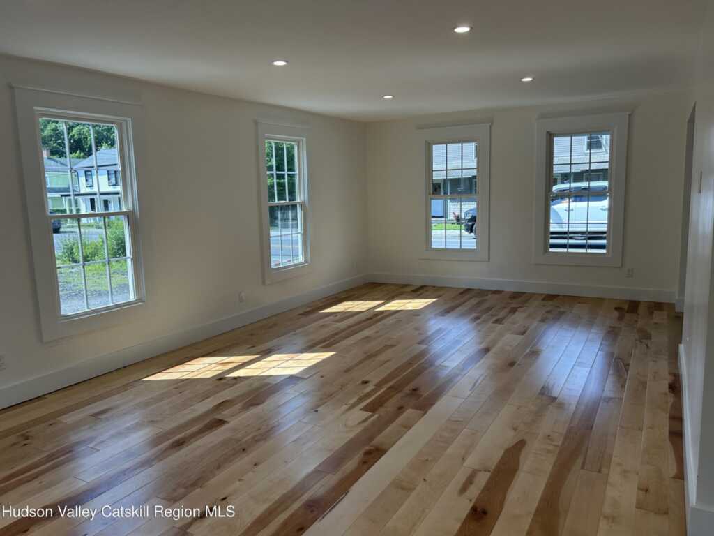 42 Ulster Avenue Avenue, Saugerties, NY 12477 - Photo 10 of 30