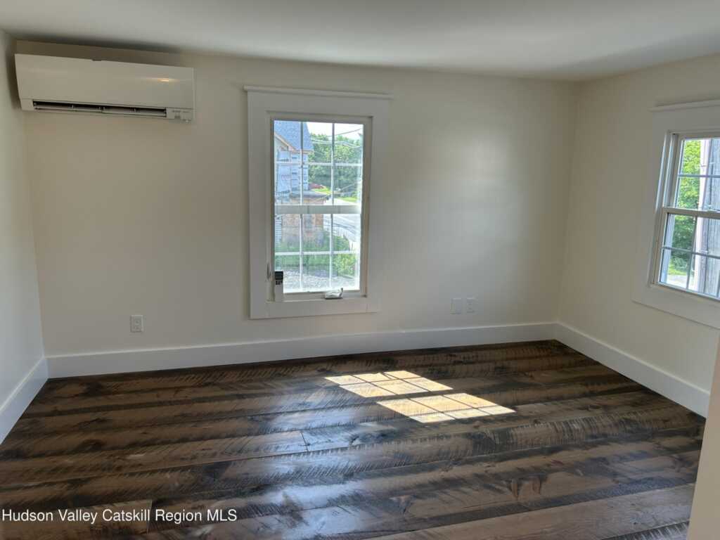 42 Ulster Avenue Avenue, Saugerties, NY 12477 - Photo 19 of 30