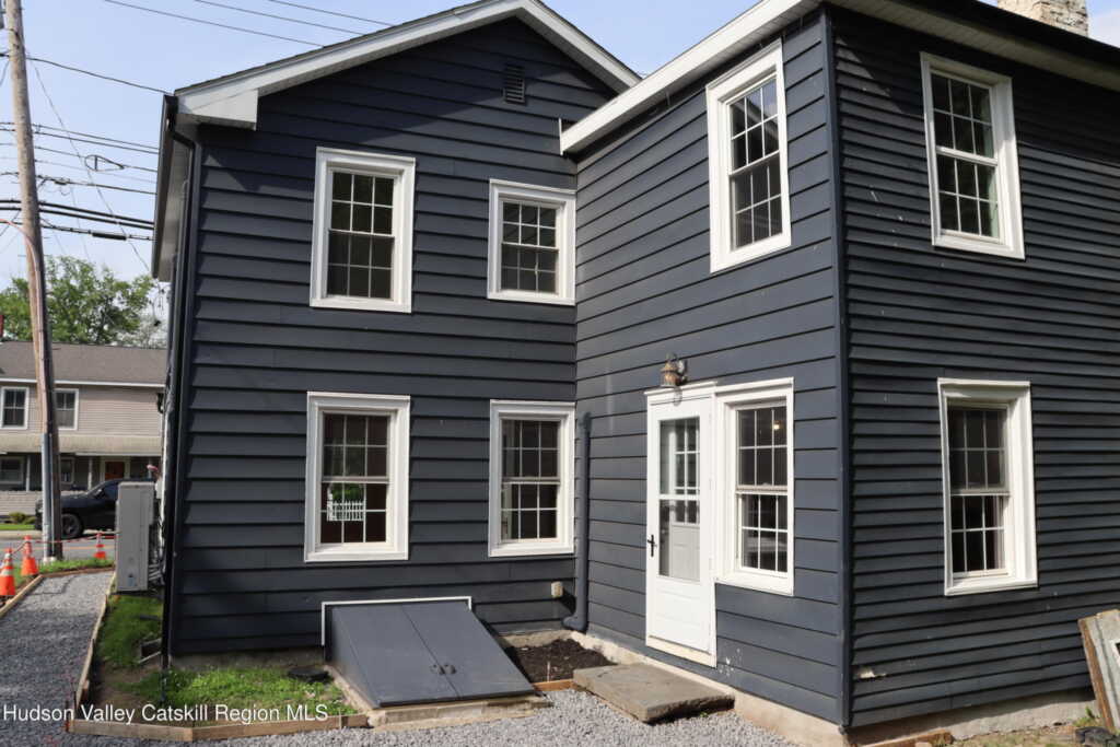 42 Ulster Avenue Avenue, Saugerties, NY 12477 - Photo 2 of 30