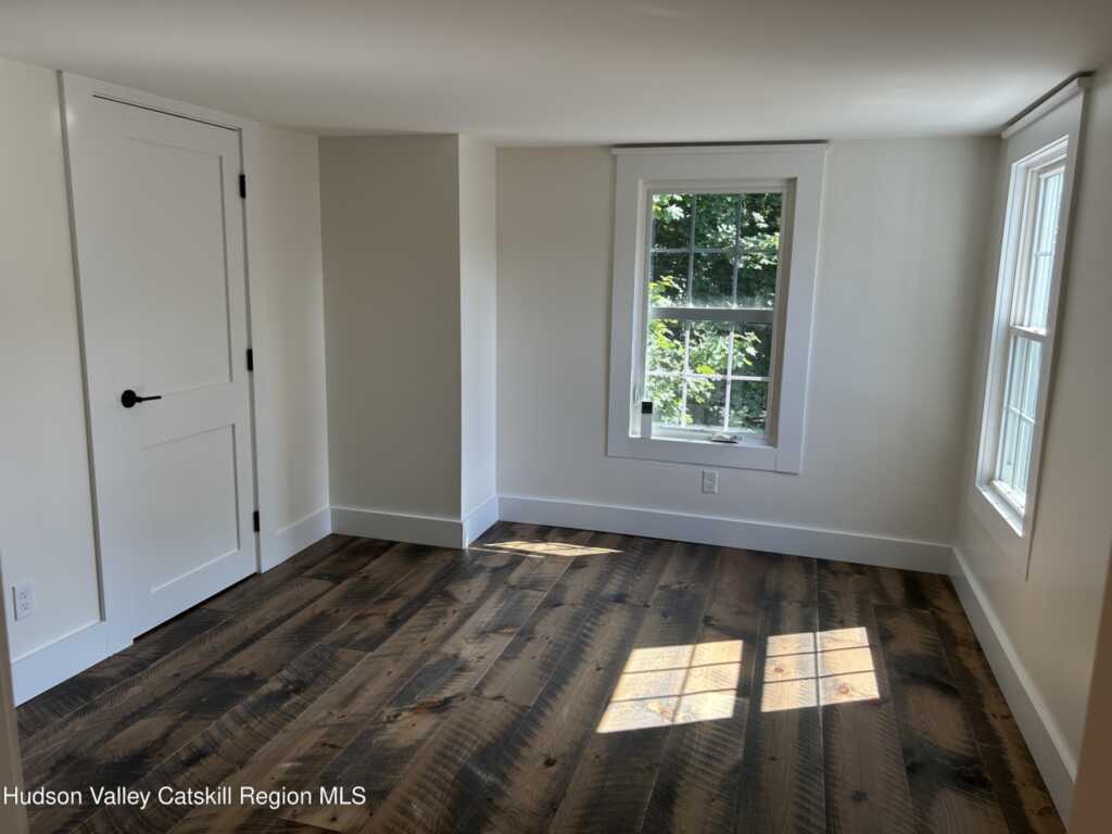 42 Ulster Avenue Avenue, Saugerties, NY 12477 - Photo 23 of 30