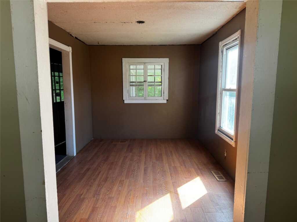 99 Bridge Street, Saugerties, NY 12477 - Photo 4 of 13