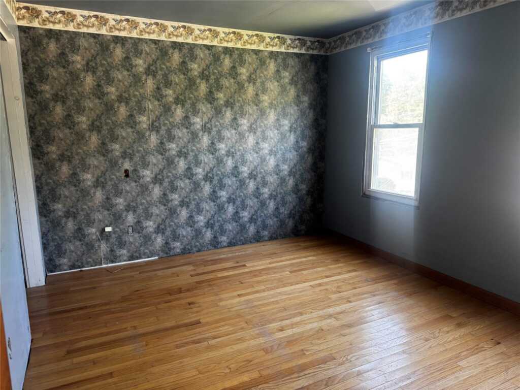 99 Bridge Street, Saugerties, NY 12477 - Photo 9 of 13