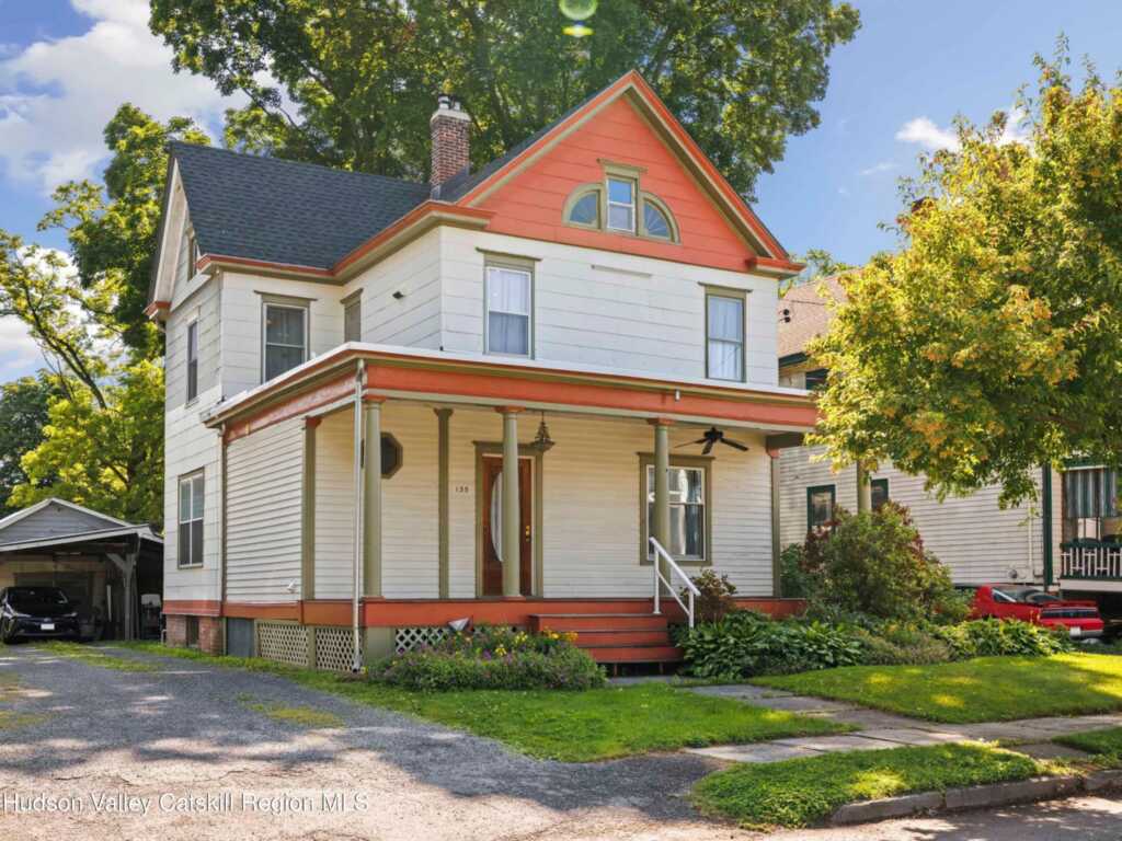 135 Washington, Saugerties, NY 12477