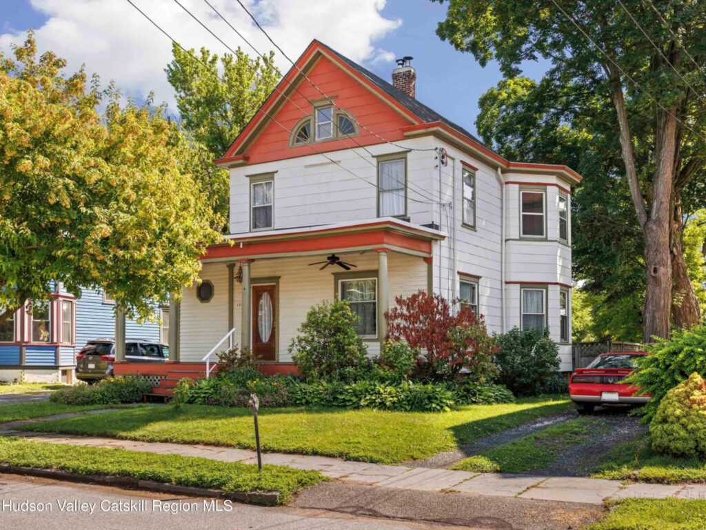 135 Washington, Saugerties, NY 12477 - Photo 3 of 50