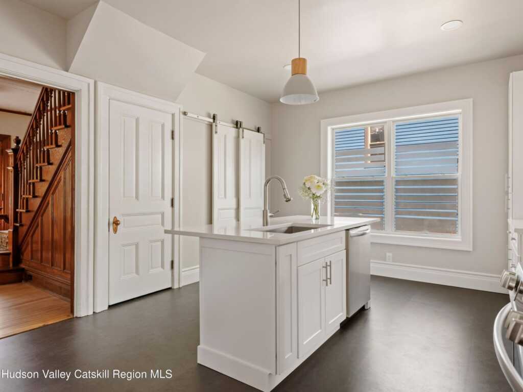 135 Washington, Saugerties, NY 12477 - Photo 40 of 50
