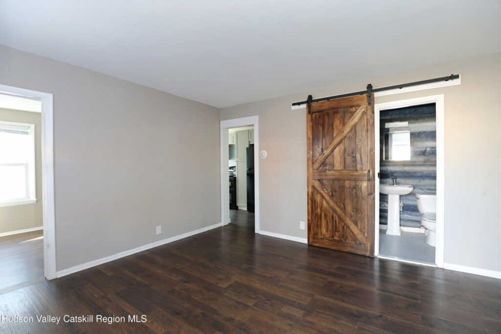 343 Washington Avenue, Unit #1, Kingston, NY 12401 - Photo 5 of 18