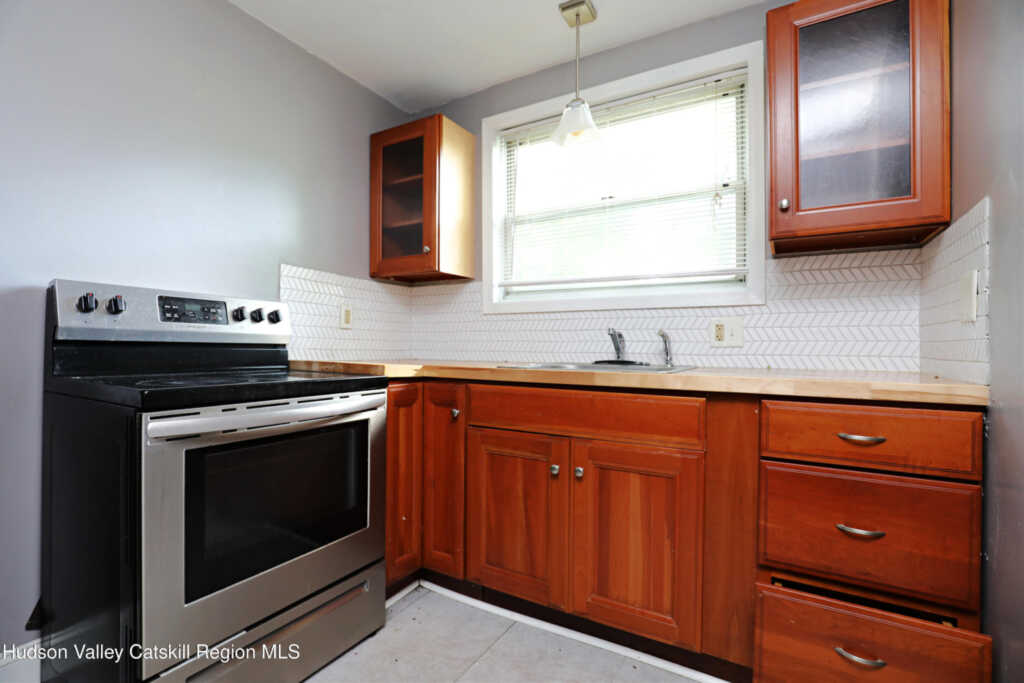 343 Washington Avenue, Unit #2, Kingston, NY 12401