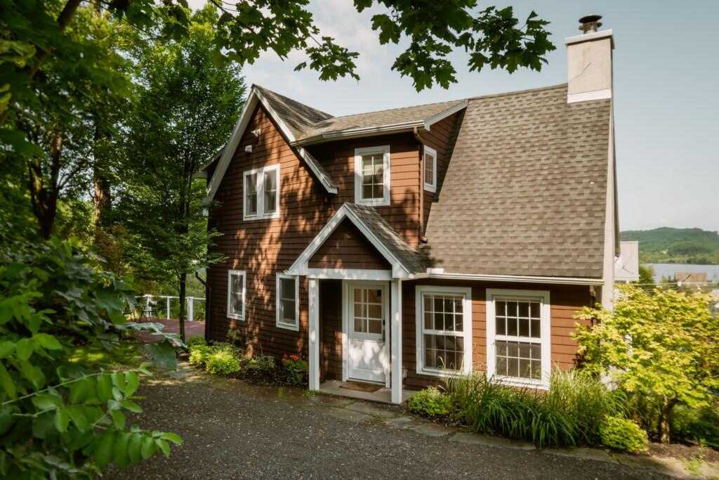 22 Corning Street, Rhinebeck, NY 12574