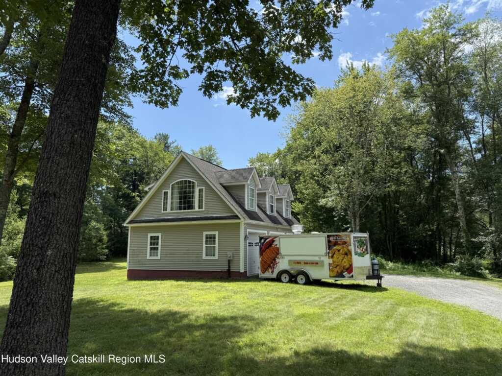 21 Easy Street, Hurley, NY 12443 - Photo 9 of 14