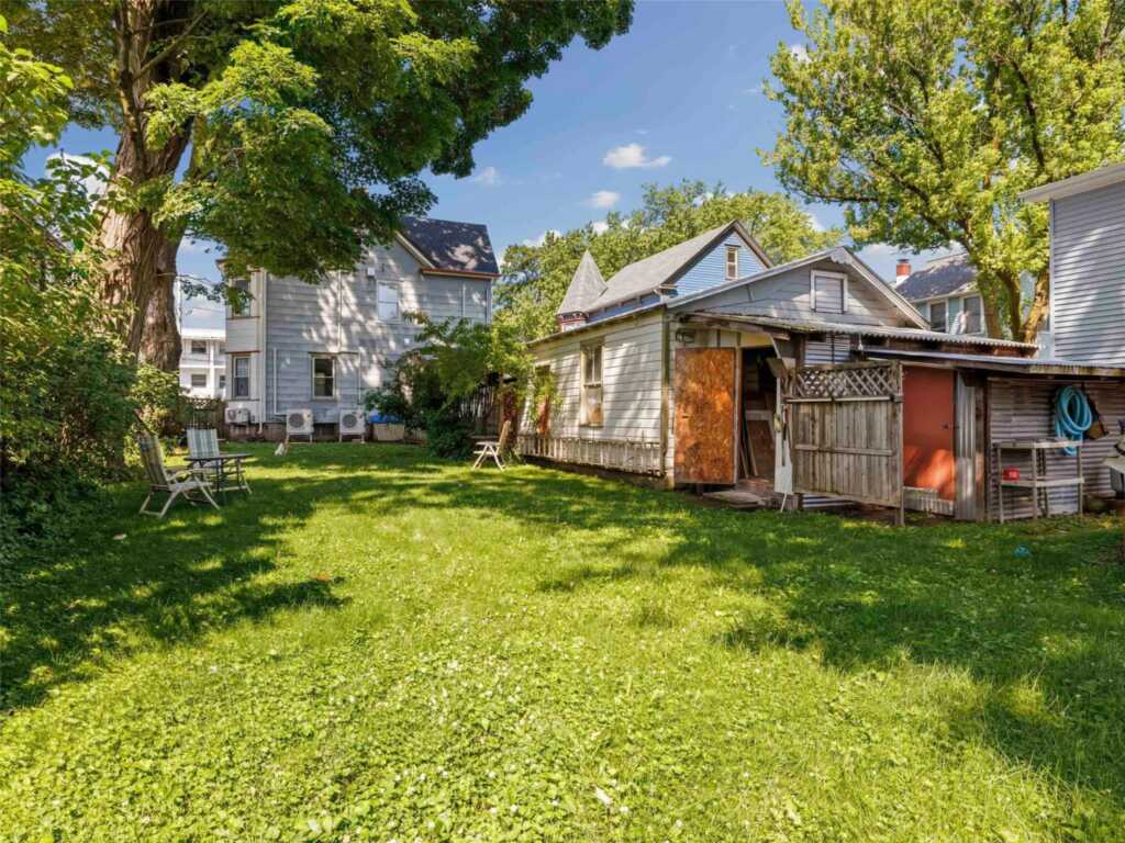 135 Washington Avenue, Saugerties, NY 12477 - Photo 36 of 45