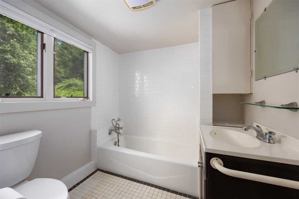 125 Mountain Rest, New Paltz, NY 12561 - Photo 16 of 43
