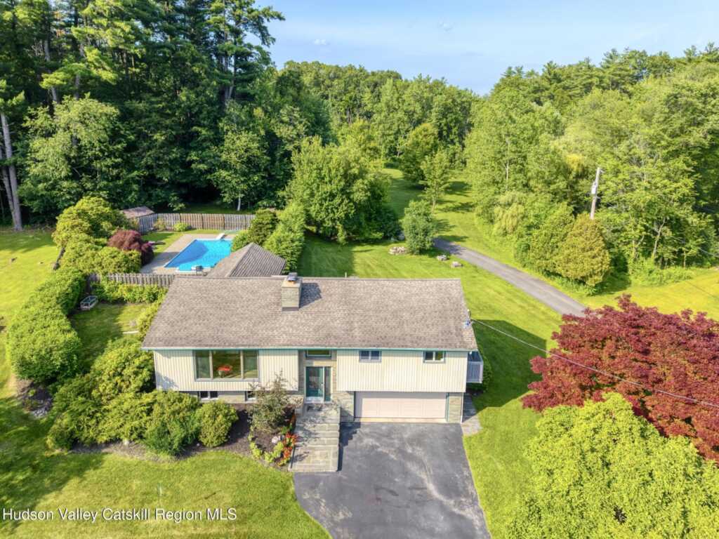 14 Kemble Terrace, Hurley, NY 12443 - Photo 2 of 46