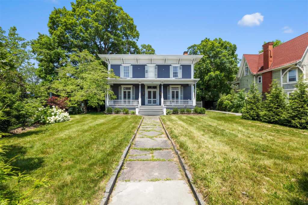 103 Albany Avenue, Kingston, NY 12401 - Photo 2 of 33