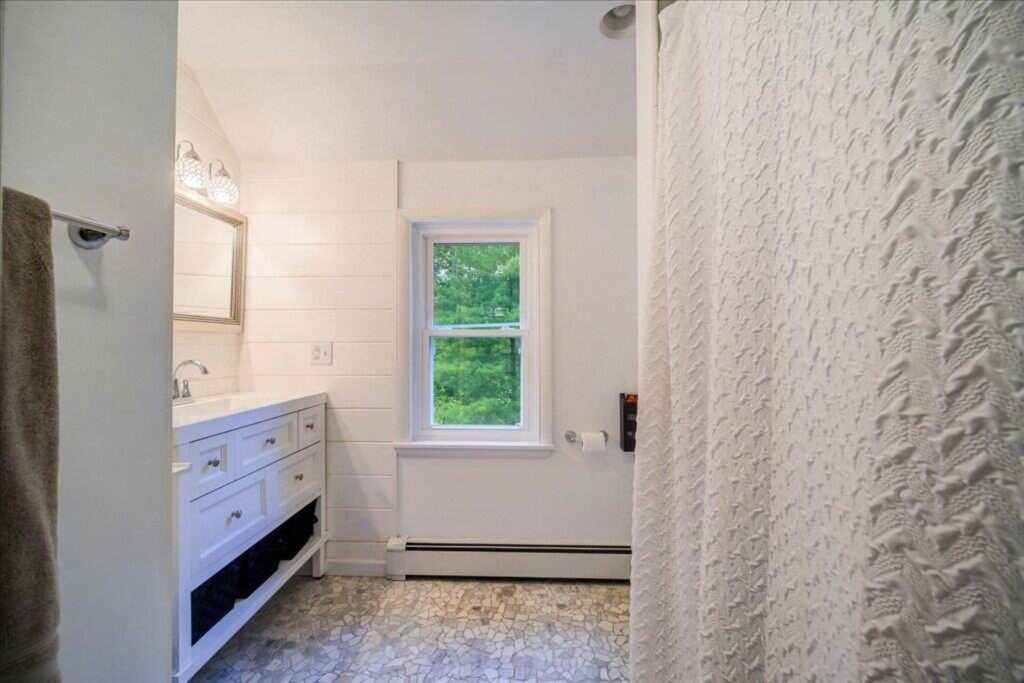 11 Cove Road, Rhinebeck, NY 12572 - Photo 24 of 35