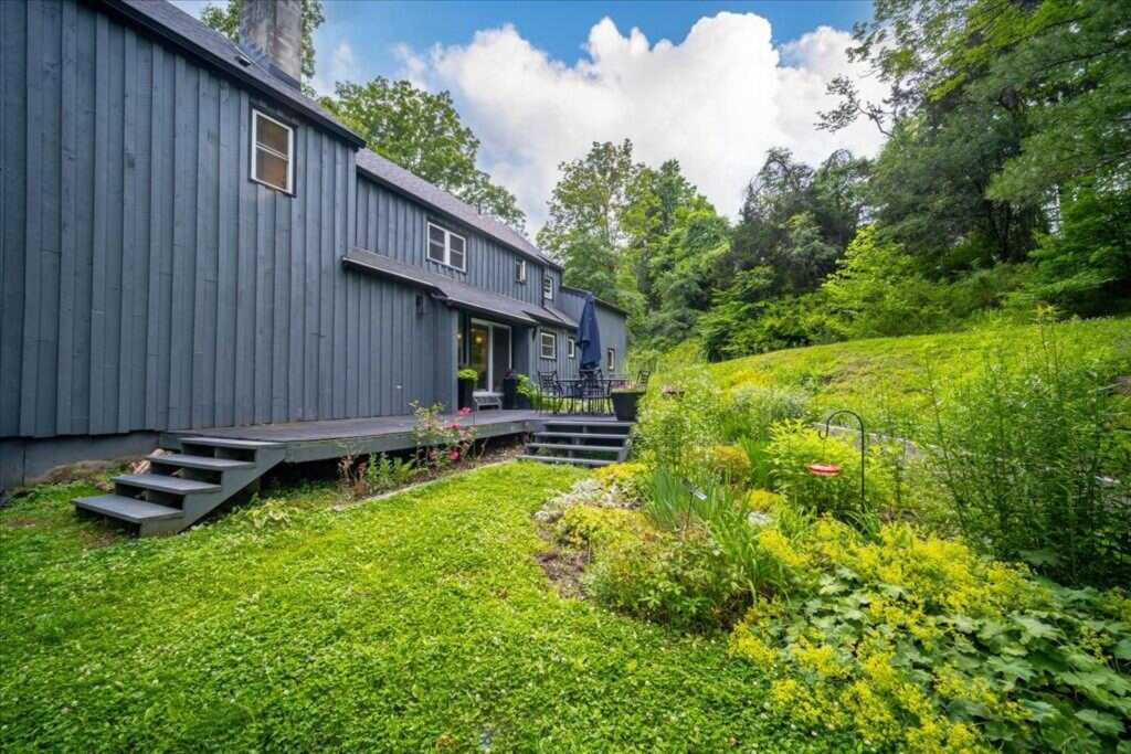 11 Cove Road, Rhinebeck, NY 12572 - Photo 31 of 35
