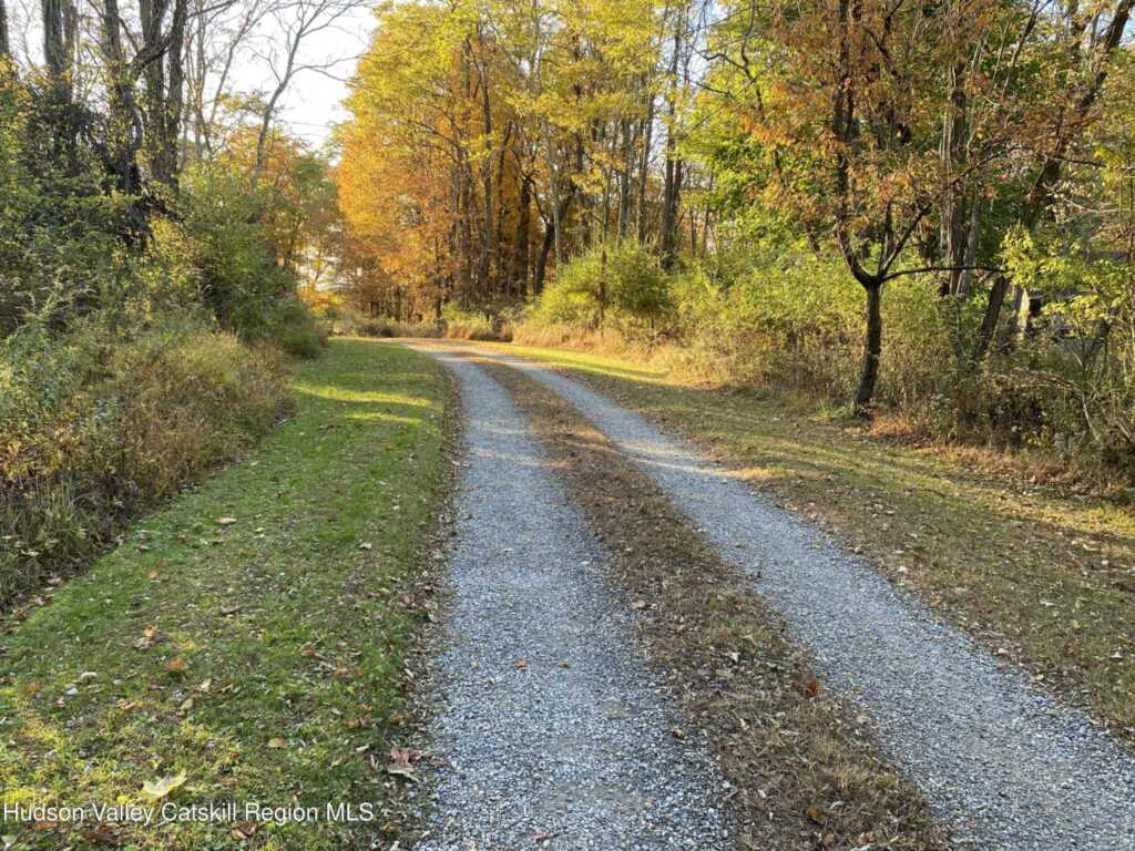 22 Beacham, Rhinebeck, NY 12572 - Photo 2 of 50