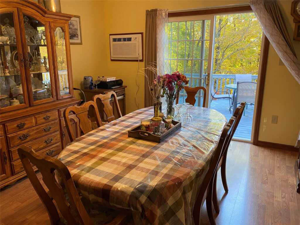 22 Beacham Road, Rhinebeck, NY 12572 - Photo 6 of 44