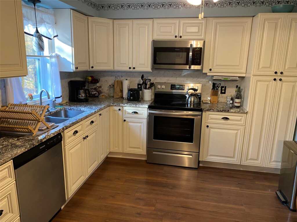 22 Beacham Road, Rhinebeck, NY 12572 - Photo 7 of 44
