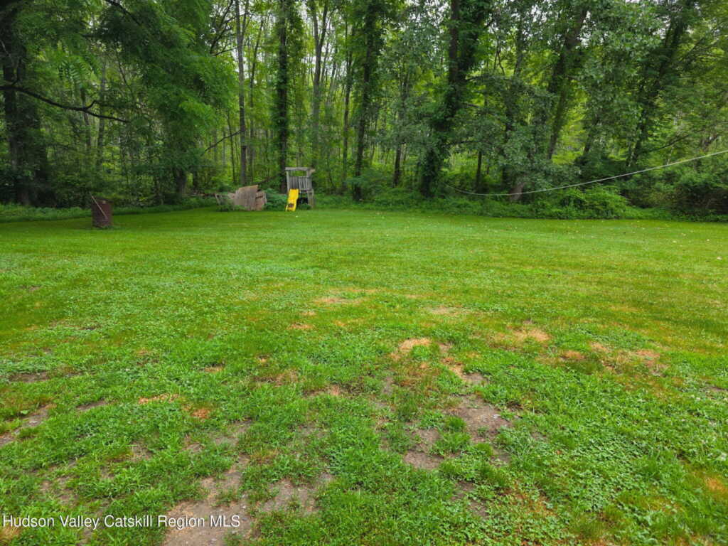 647 Hickory Bush Rd Road, Kingston, NY 12401 - Photo 7 of 26