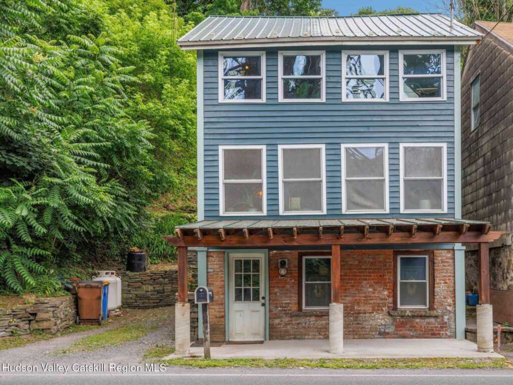 463 Abeel Street, Kingston, NY 12401 - Photo 2 of 32