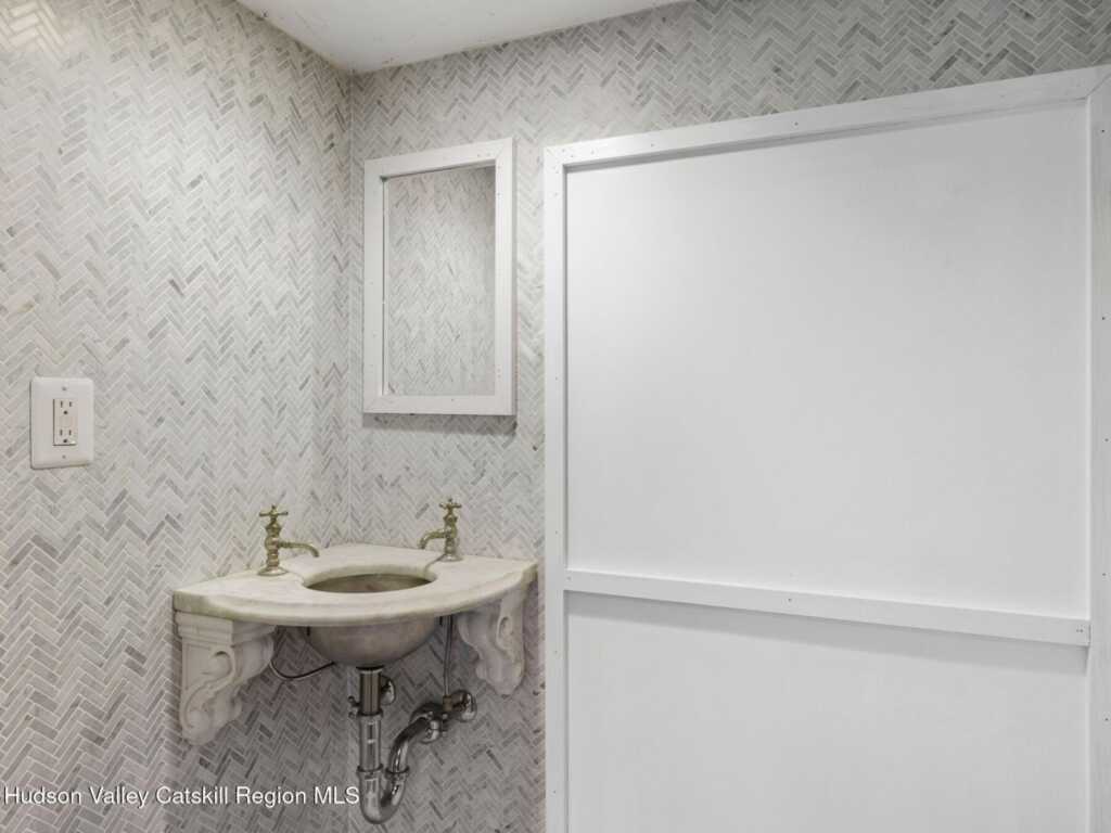 463 Abeel Street, Kingston, NY 12401 - Photo 25 of 32