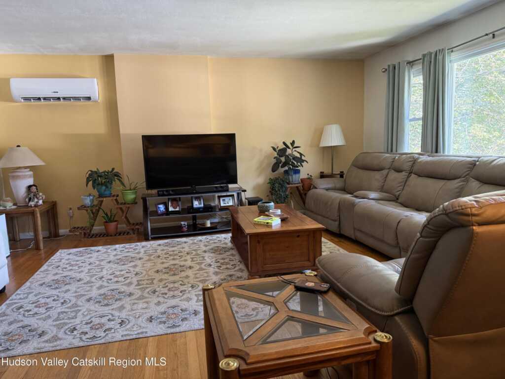101 Marius Street Street, Kingston, NY 12401 - Photo 2 of 33