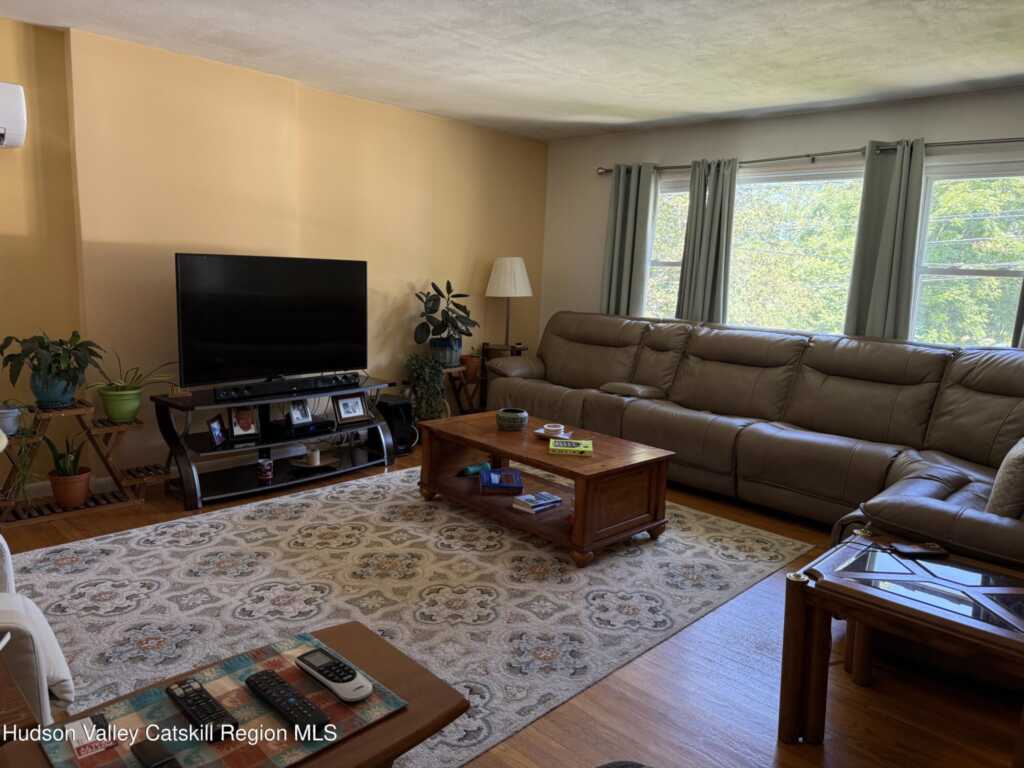 101 Marius Street Street, Kingston, NY 12401 - Photo 3 of 33