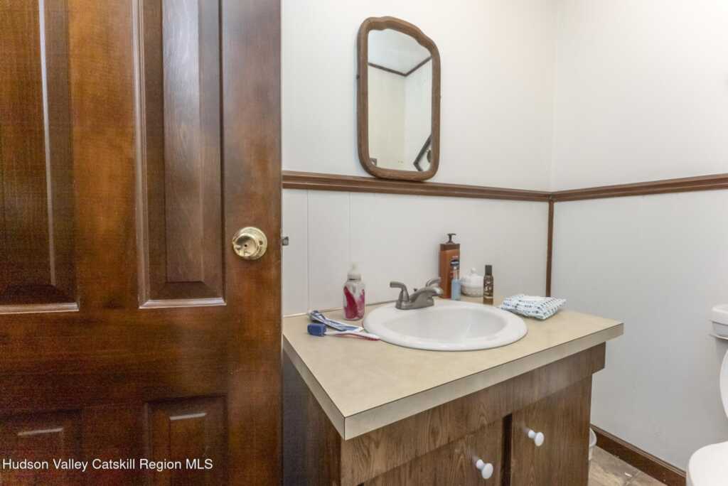 135 Hilltop Road, Saugerties, NY 12477 - Photo 25 of 49