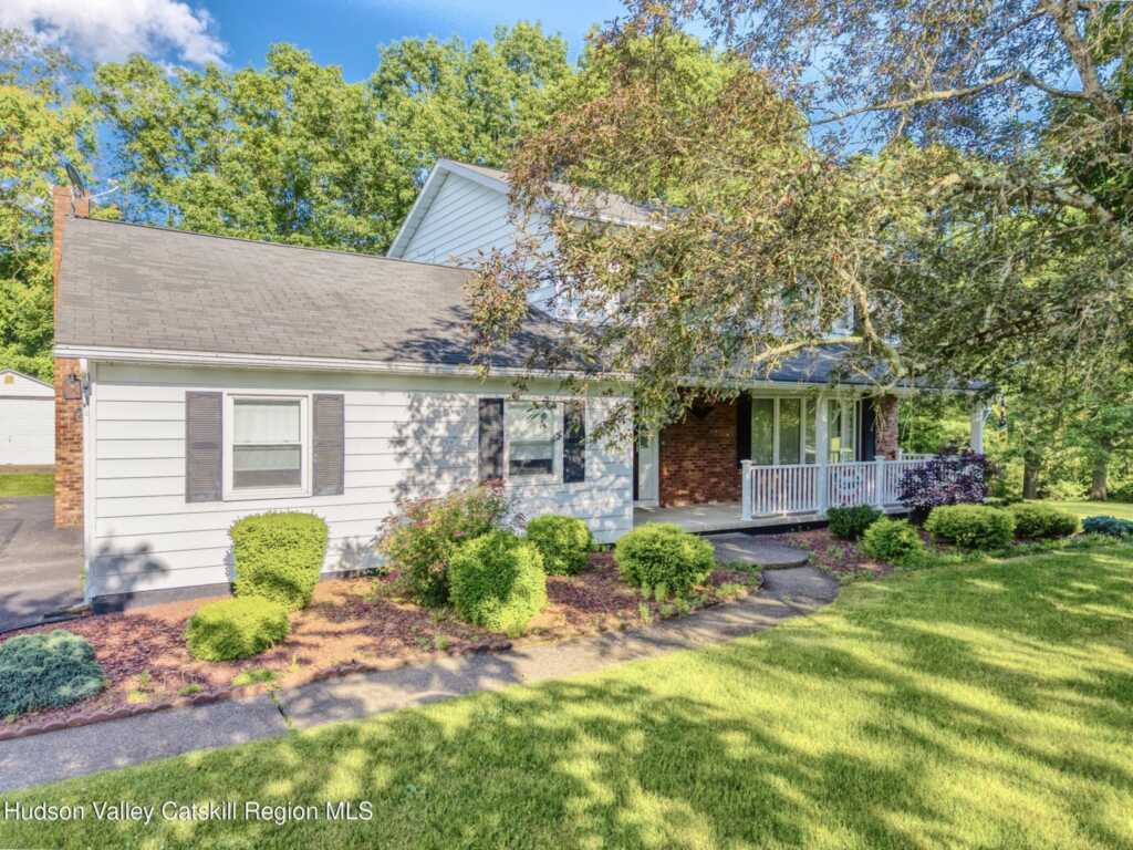 135 Hilltop Road, Saugerties, NY 12477 - Photo 38 of 49