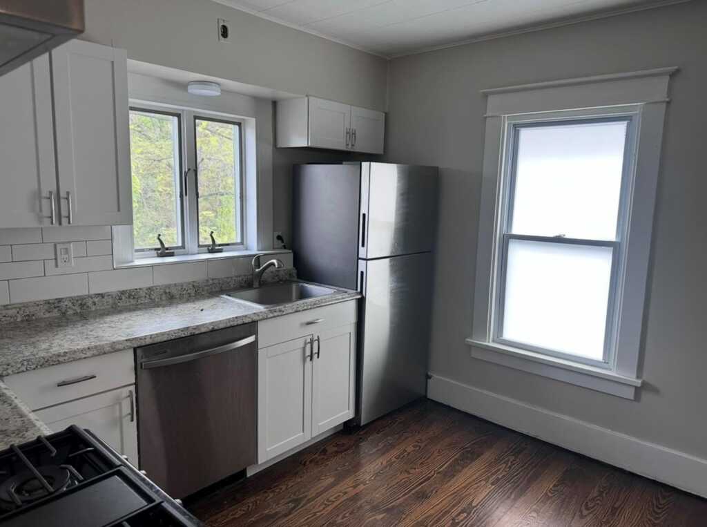 118 Linderman Avenue, Unit #2B, Kingston, NY 12401