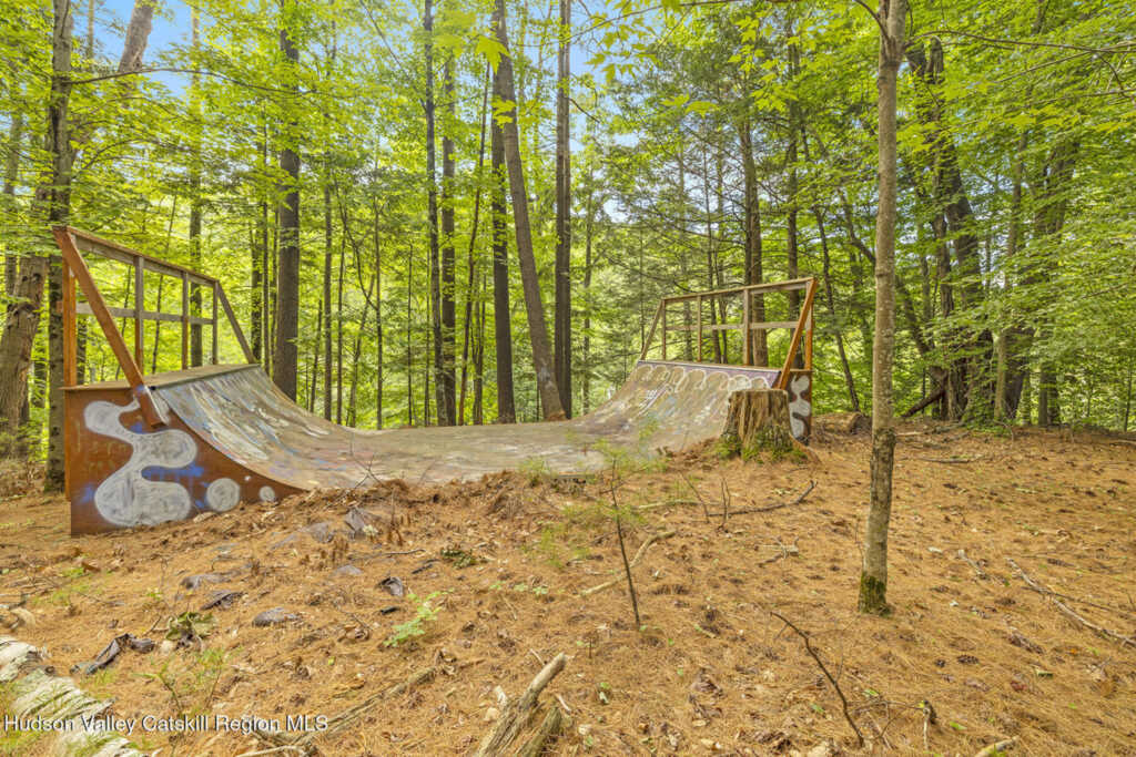 11 Grogkill Rd Road, Woodstock, NY 12498 - Photo 38 of 48