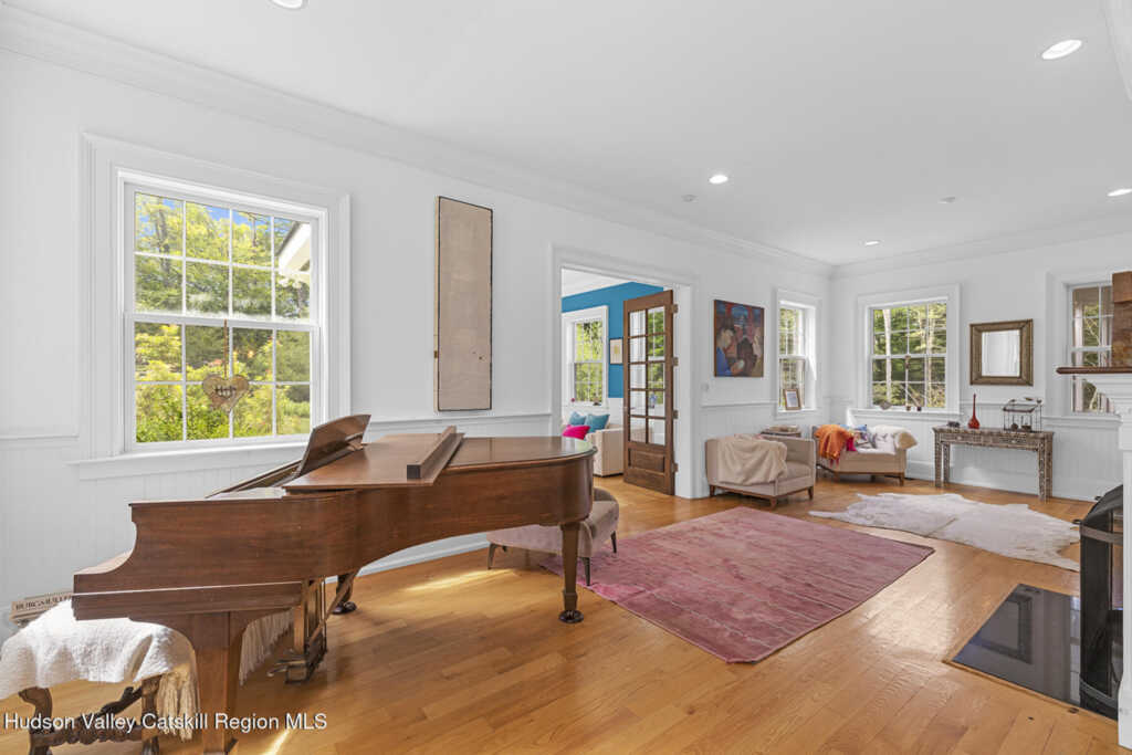 11 Grogkill Rd Road, Woodstock, NY 12498 - Photo 4 of 48
