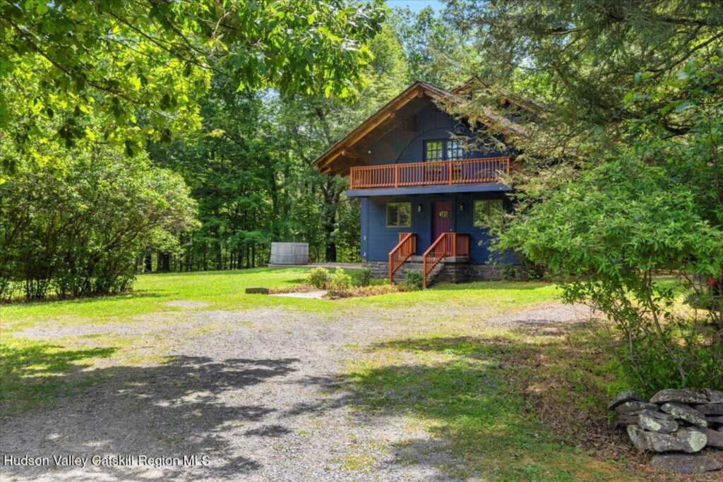 71 Wegebauer Road, Saugerties, NY 12477
