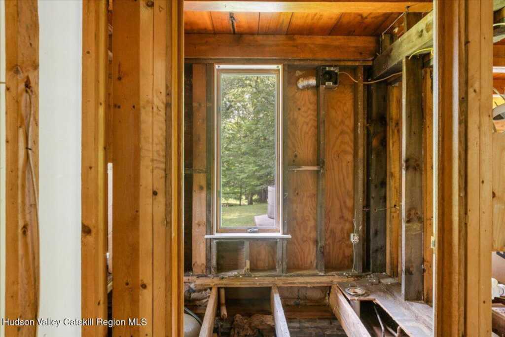 71 Wegebauer Road, Saugerties, NY 12477 - Photo 8 of 30